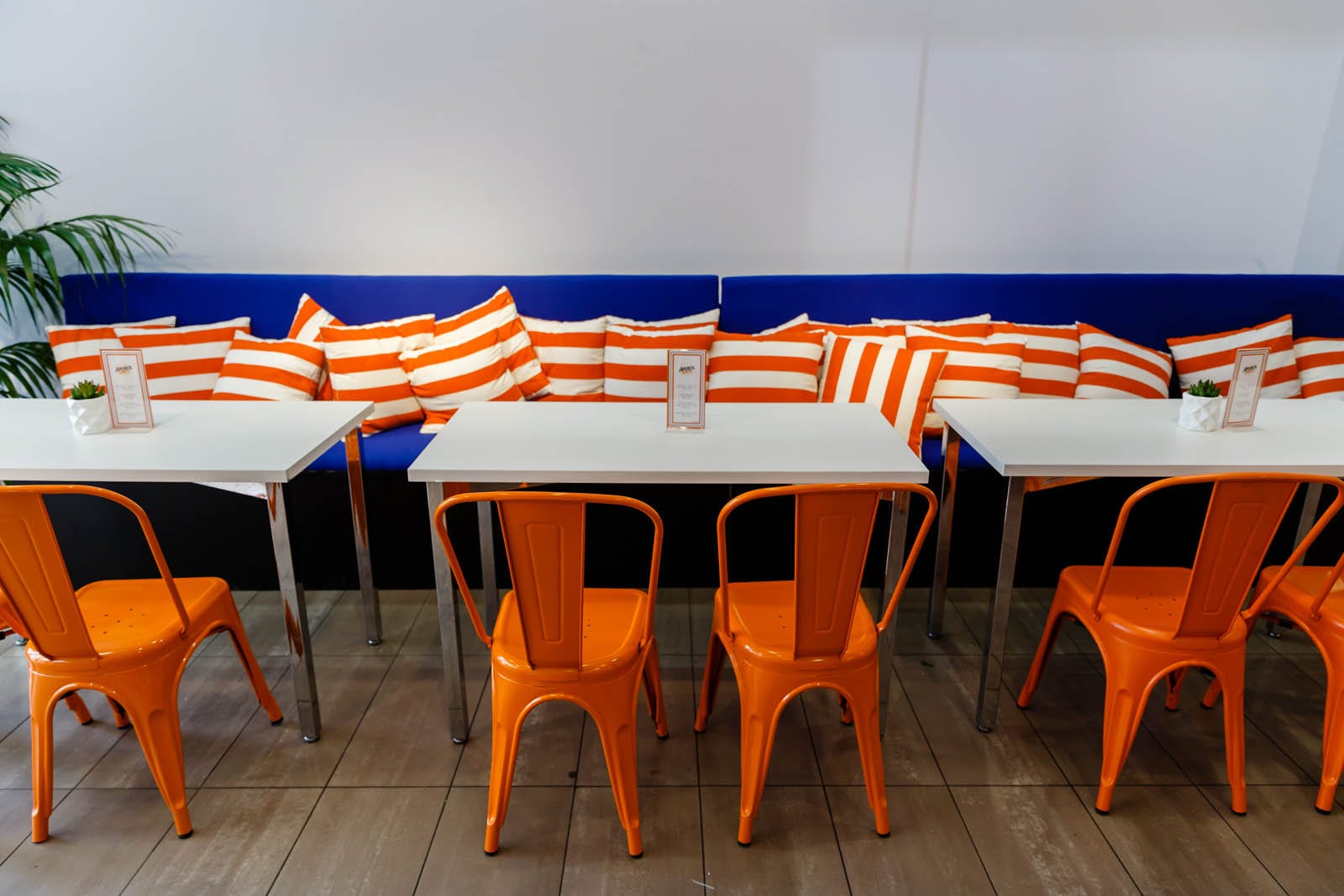 High Table Cube Black